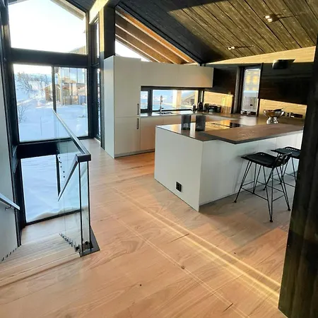 Modern With Panoramic View On Kikut 펜션 *